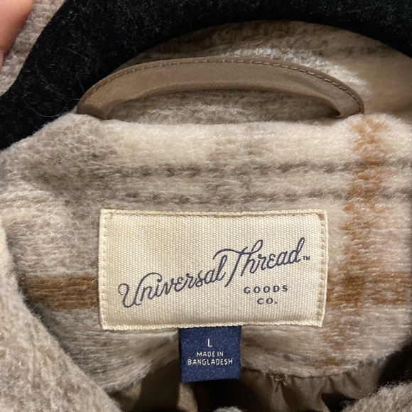 Universal Thread Shacket - Picture 2 of 4